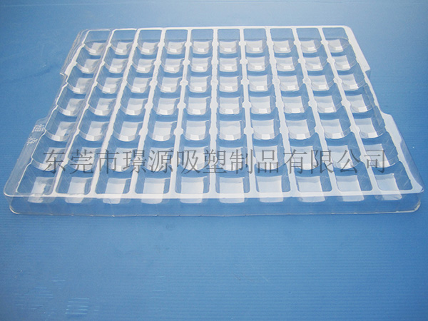 手機電源插頭塑膠件吸塑盤